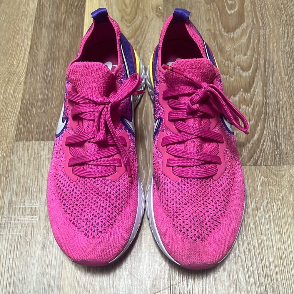 Nike Epic React Size 9 - image 1